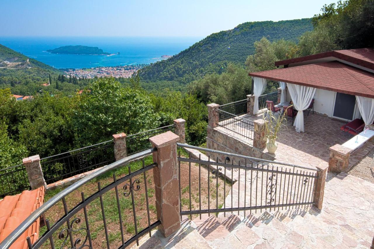 Holiday Home La Musica Budva Eksteriør billede