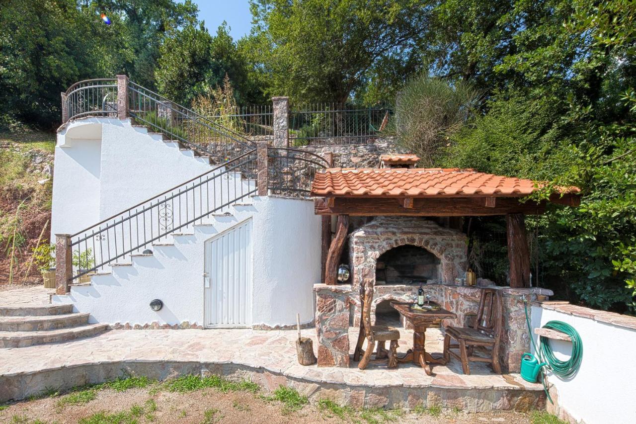 Holiday Home La Musica Budva Eksteriør billede