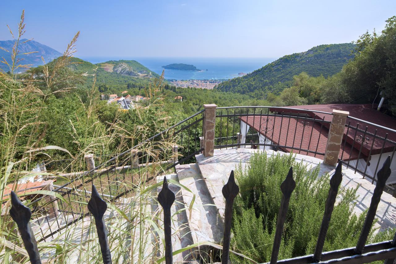 Holiday Home La Musica Budva Eksteriør billede